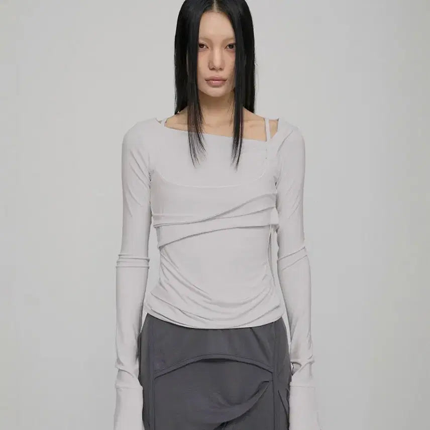 [BUNJANG] Flareup Layered Bustier Long Sleeve T-shirt / 플레어업 레이어드 뷔스티에 롱 슬리브 티셔츠 클라우드 화이트