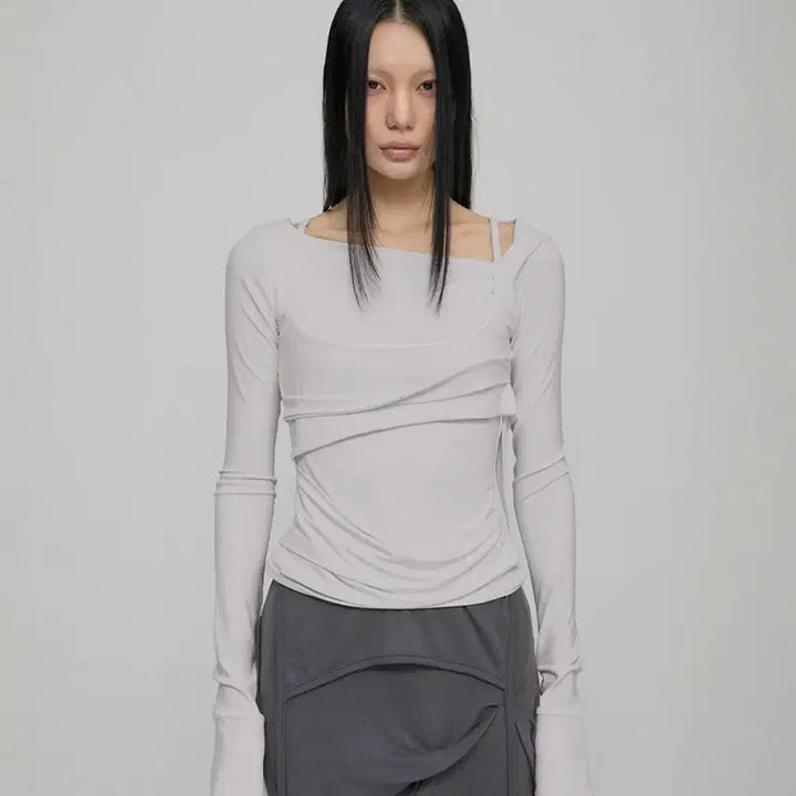[BUNJANG] Flareup Layered Bustier Long Sleeve T-shirt / 플레어업 레이어드 뷔스티에 롱 슬리브 티셔츠 클라우드 화이트