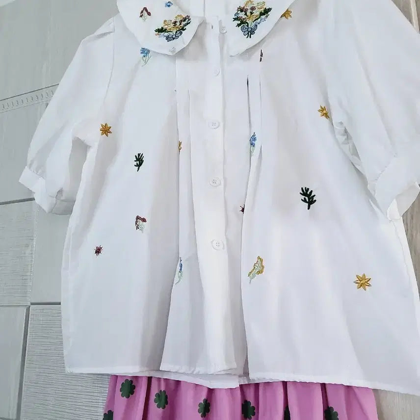 [BUNJANG] White Embroidered Blouse / 화이트 자수 블라우스