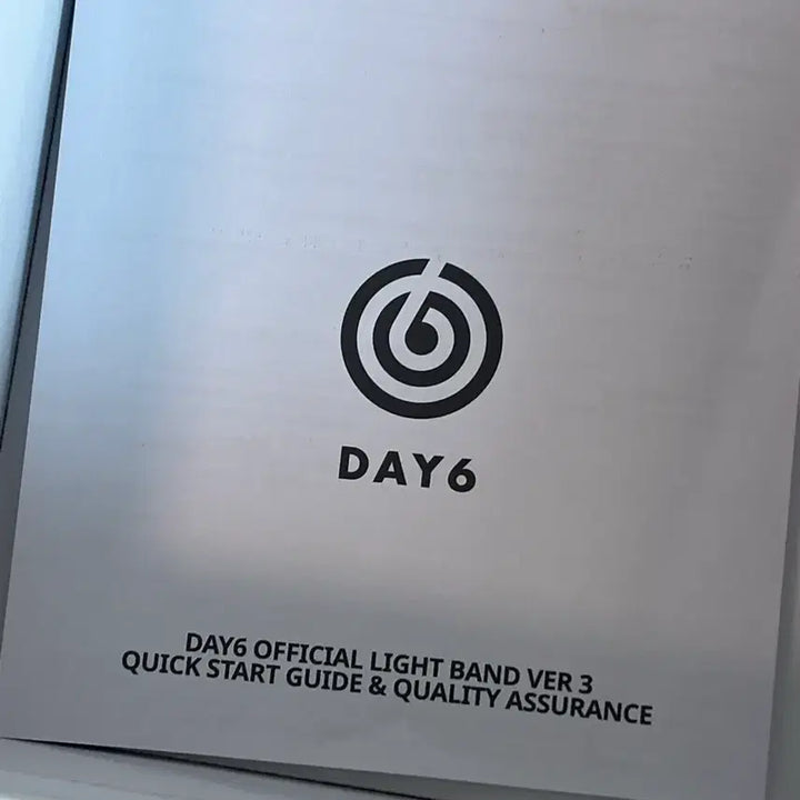 [SOLD OUT] DAY6 데이식스 공식 응원봉 ver.3 라이트밴드 마데워치