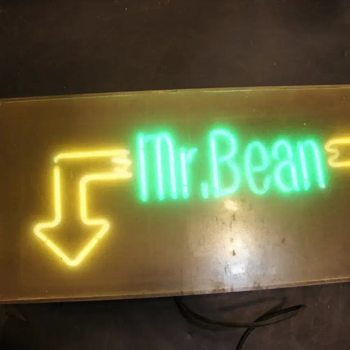 [BUNJANG] Mr. Bean Vintage Neon Sign Retro Light / MR-BEAN미스터 빈 빈티지네온사인 빈티지조명 레트로소품 빈티지소품UU