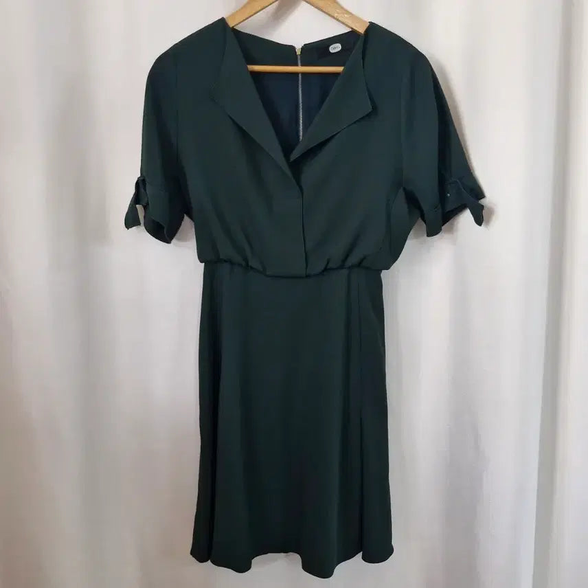 [BUNJANG] DEWL Collar Pintuck Short Sleeve Dress Dark Green / 듀엘 카라넥 핀턱 반팔 원피스 다크그린