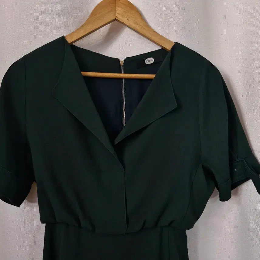 [BUNJANG] DEWL Collar Pintuck Short Sleeve Dress Dark Green / 듀엘 카라넥 핀턱 반팔 원피스 다크그린