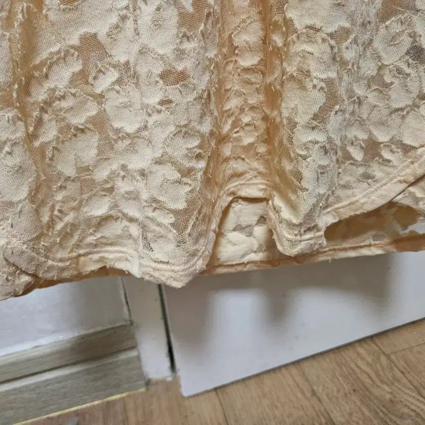 [BUNJANG] Maje Apricot Lace Short-Sleeve Blouse / [정품]아이디룩 수입 마쥬 살구색 레이스 반팔 블라우스