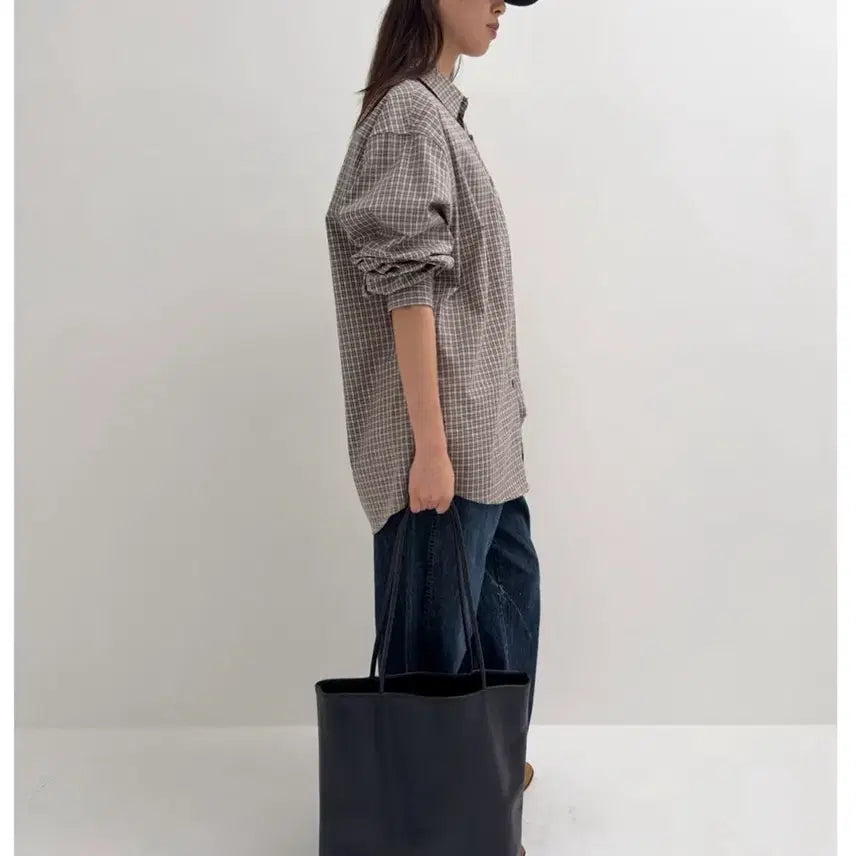 [SOLD OUT] NIEEH 니히 라인 레더백 (노트북 수납)