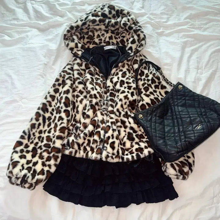 [BUNJANG] Vintage Leopard Print Fur Hooded Jacket / 호피무늬 퍼 후드집업 빈티지 오네갸루 y2k 로리타 라떼갸루 퍼자켓 펑크