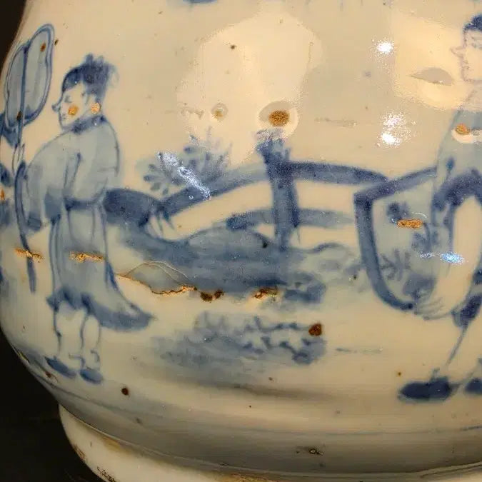 [BUNJANG] Cerulean Blue and White Porcelain Vessel / 260415-3 청화 황후제관문 호