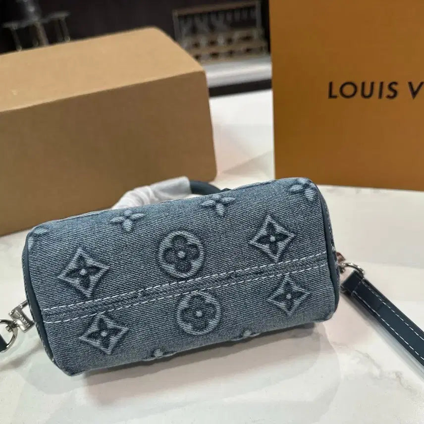 [BUNJANG] Louis Vuitton Keepall Bandouliere 25 Denim Travel Bag / 키폴 반둘리에 25 데님