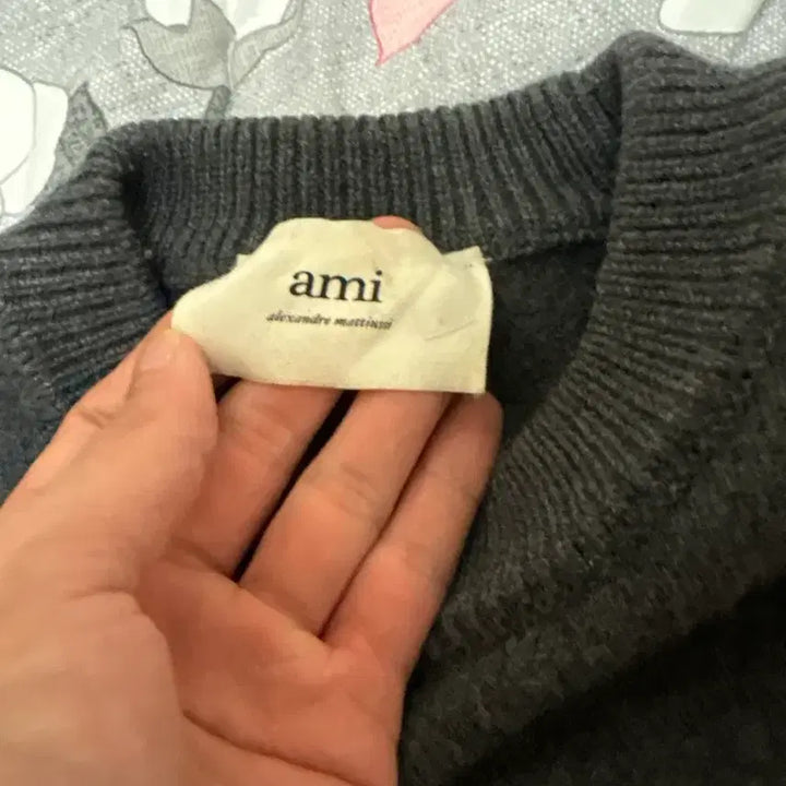 [SOLD OUT] 아미 AMI 하트 로고 울 니트 그레이