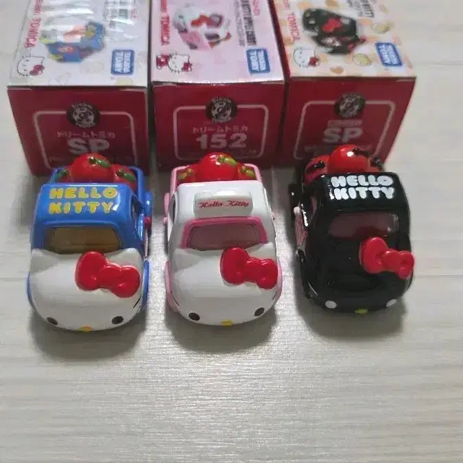 [SOLD OUT] 산리오 헬로키티 토미카 3종