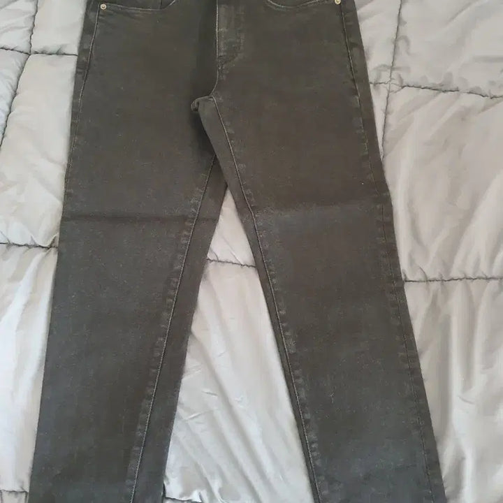 [BUNJANG] Untouched Black Jeans / 언터치드 블랙진