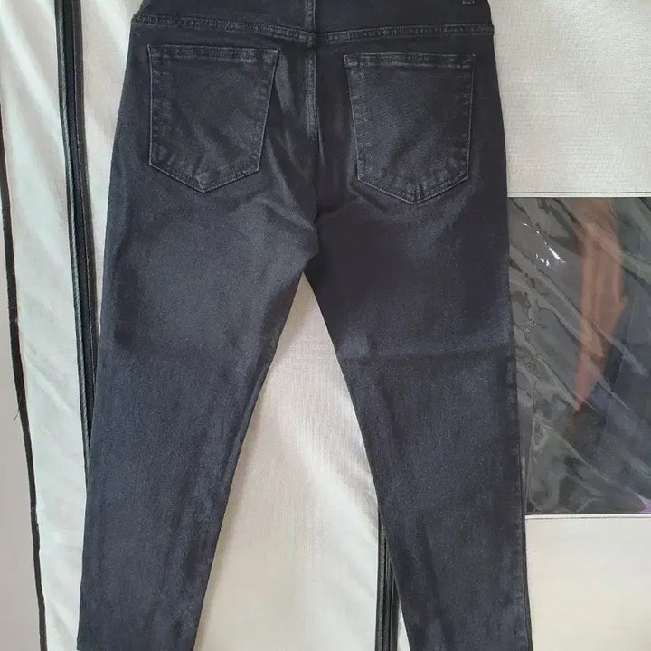 [BUNJANG] Untouched Black Jeans / 언터치드 블랙진