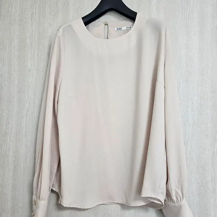 [BUNJANG] MIXXO Round Neck Blouse (Apricot Beige) / [새상품/무료배송] 미쏘 라운드넥 블라우스 (살구베이지/55~66)