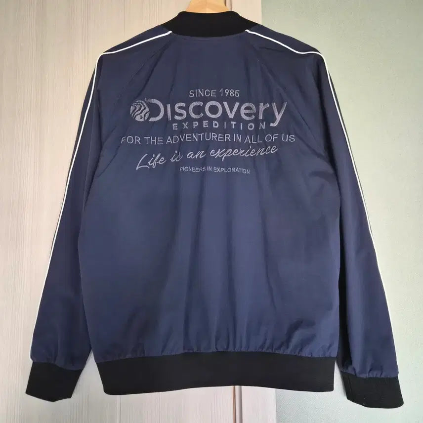 [BUNJANG] Discovery Expedition Navy Windbreaker Jacket Size 95 Unisex / 디스커버리 바람막이 점퍼 95 네이비 남녀공용 상태좋음 인기템