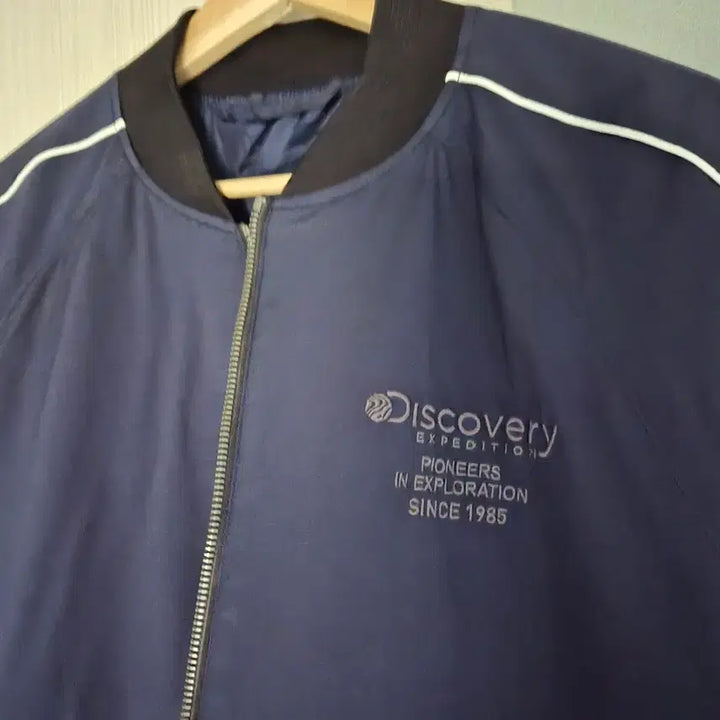 [BUNJANG] Discovery Expedition Navy Windbreaker Jacket Size 95 Unisex / 디스커버리 바람막이 점퍼 95 네이비 남녀공용 상태좋음 인기템