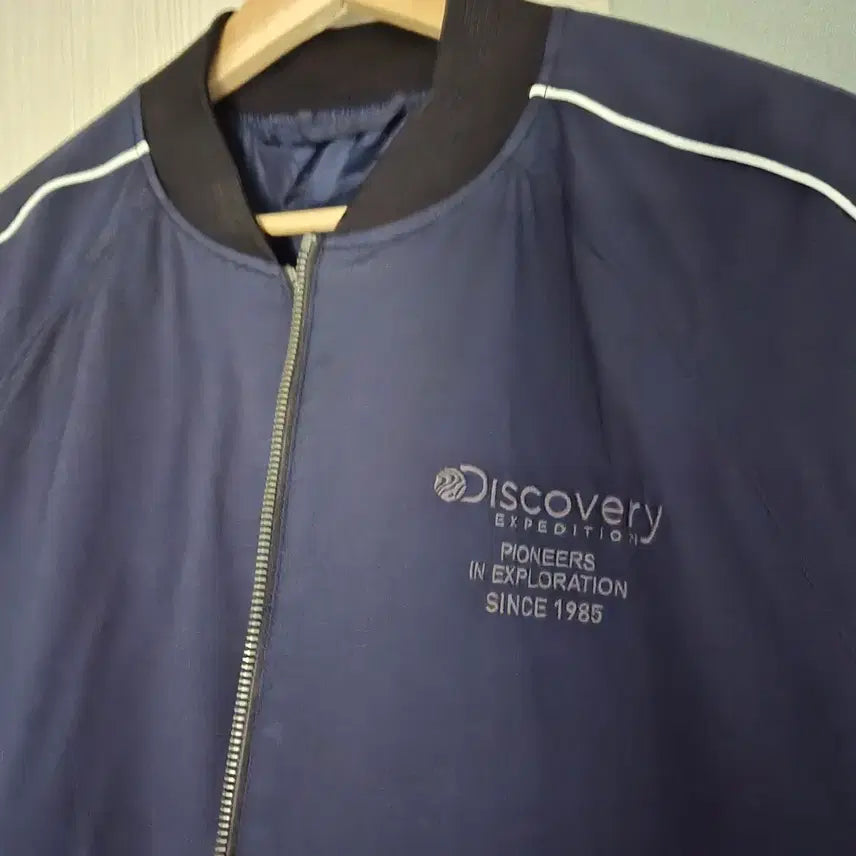 [BUNJANG] Discovery Expedition Navy Windbreaker Jacket Size 95 Unisex / 디스커버리 바람막이 점퍼 95 네이비 남녀공용 상태좋음 인기템