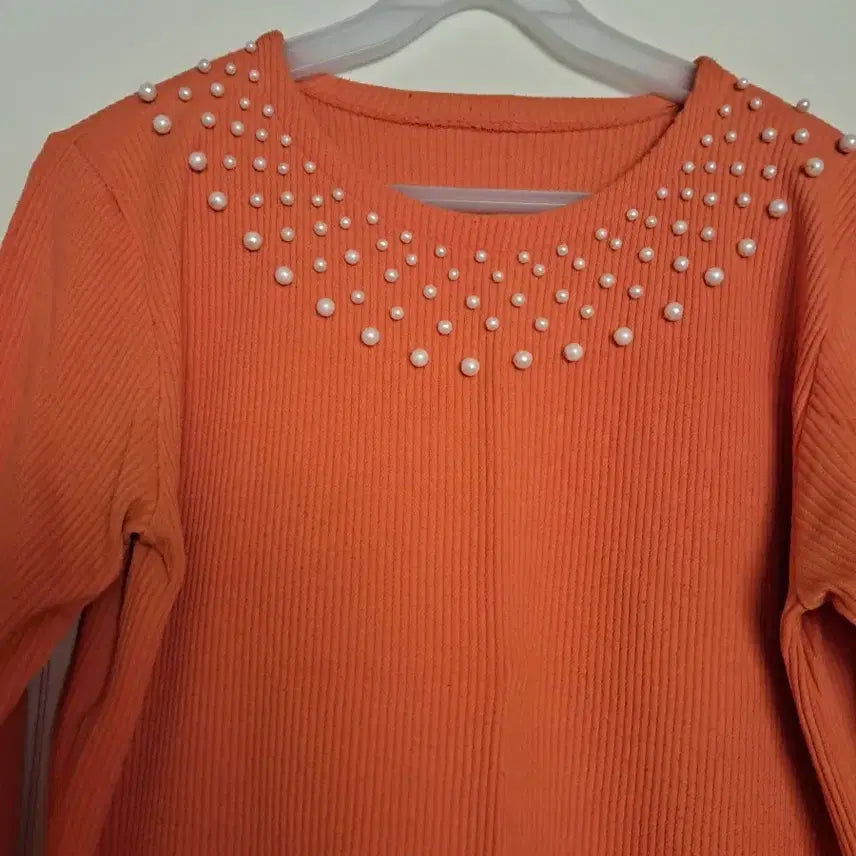 [BUNJANG] Orange Pearl Embellished Long Sleeve Top / 오렌지 진주 장식 긴팔티