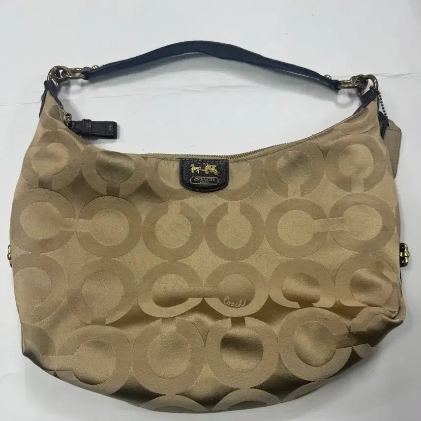 [BUNJANG] Coach Signature Shoulder Bag / 코치 시그니처 숄더백