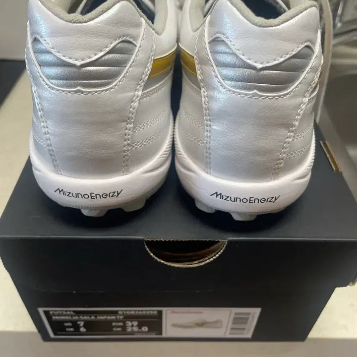 [SOLD OUT] 미즈노 풋살화 모렐리아 살라 재팬 TF 250