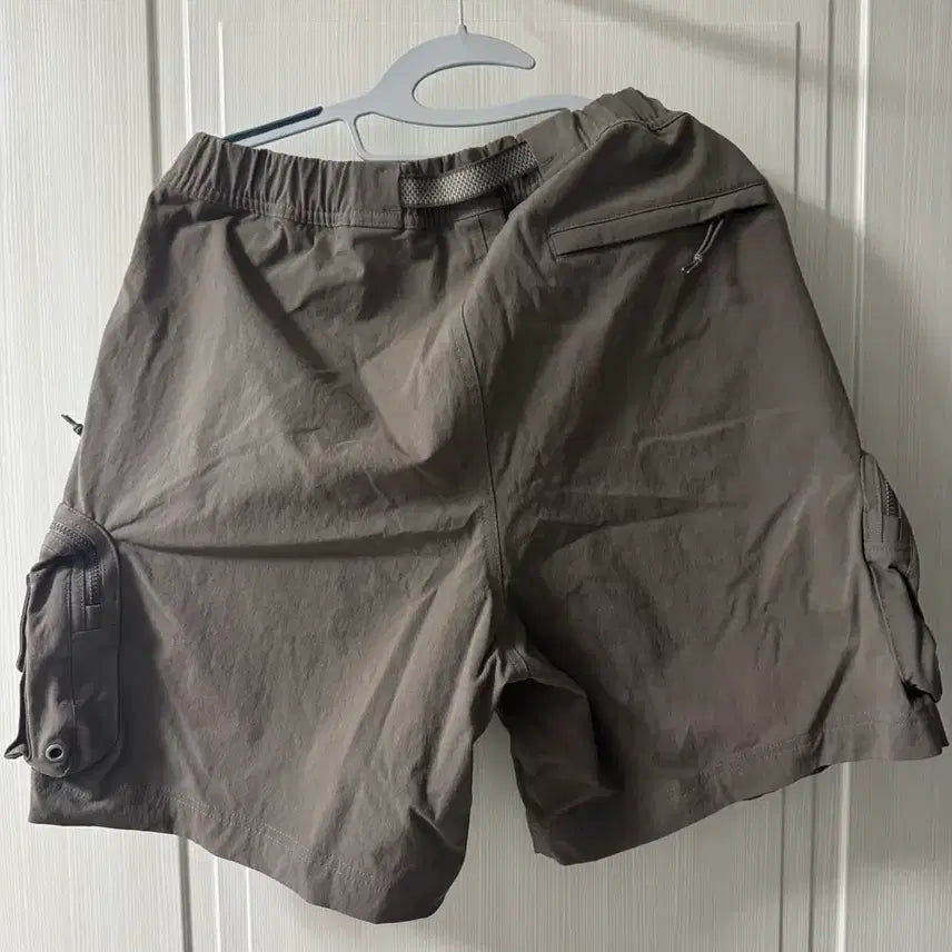 [BUNJANG] Nike ACG Cargo Shorts Ironstone M / 나이키 ACG 카고 반바지 아이언스톤 M