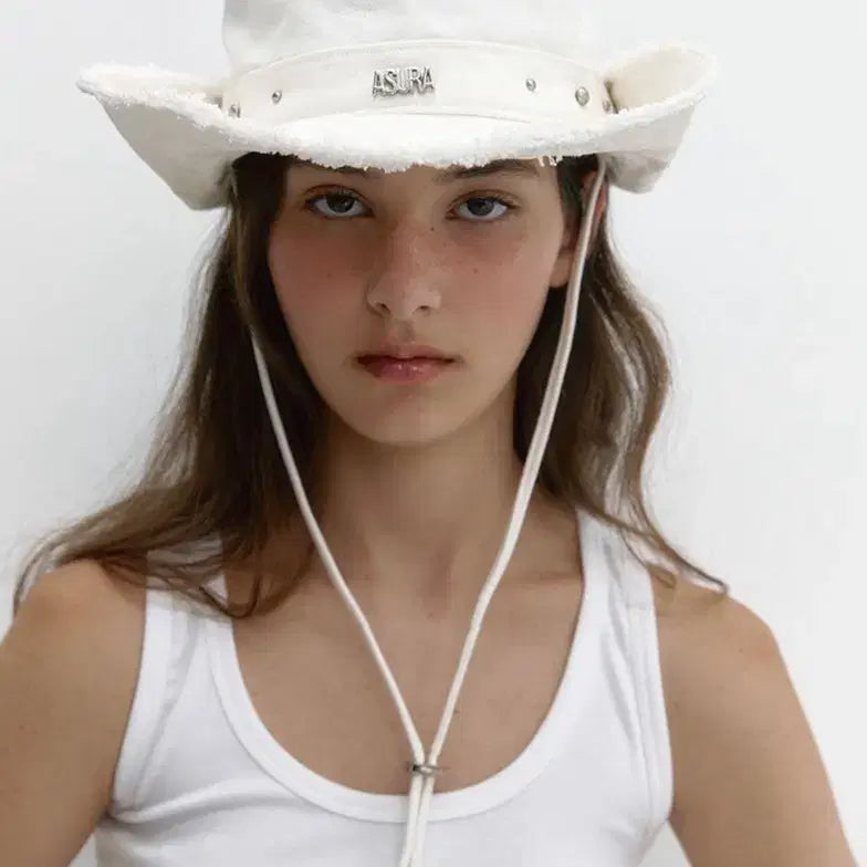 [BUNJANG] Asura Stud Cotton Hat (Ivory) / 아수라 STUD COTTON HAT (IVORY)