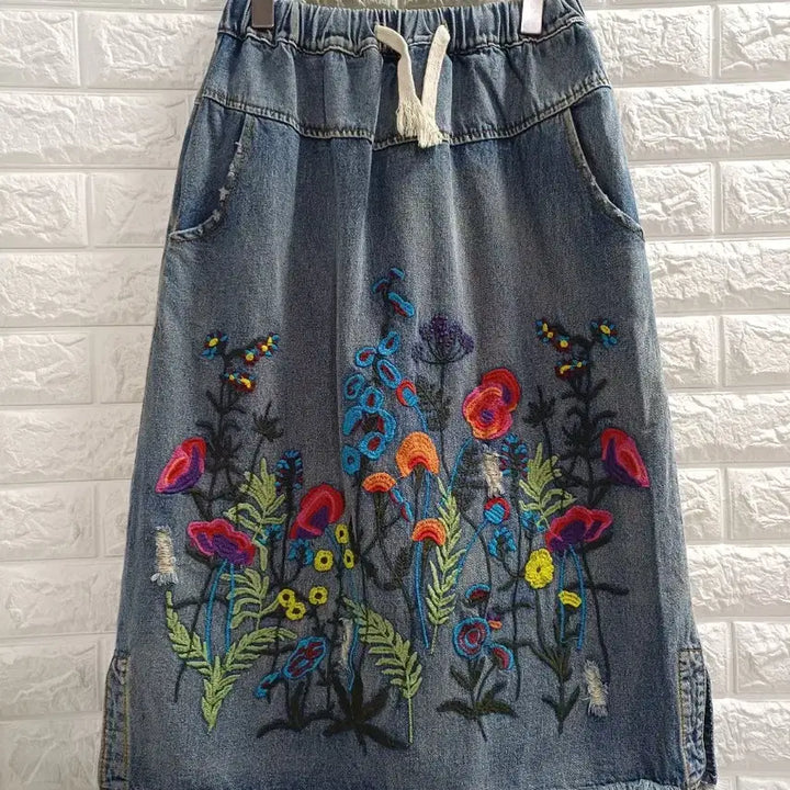 [BUNJANG] Embroidered Denim Skirt with Elastic Waistband / 플라워자수 밴딩 데님스커트