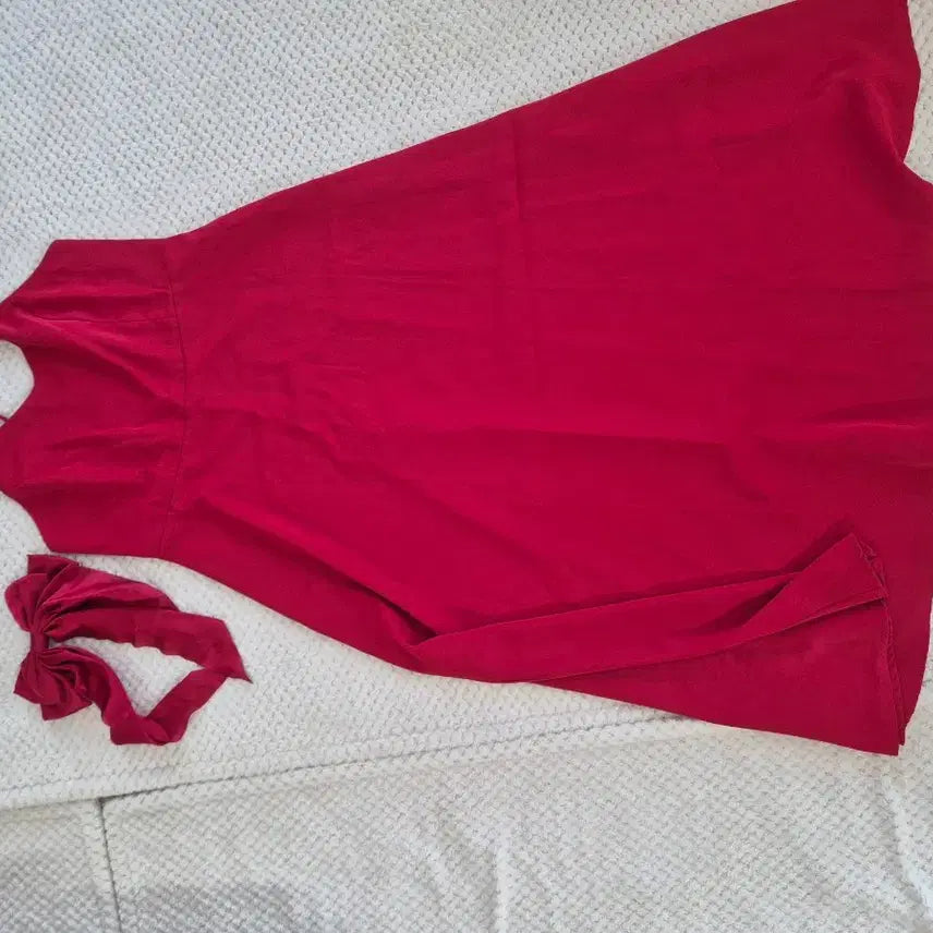 [BUNJANG] Red Sleeveless Long Dress with Ribbon Hairpin / 레드 나시 롱원피스 + 리본 머리핀 (~4/27까지 판매)