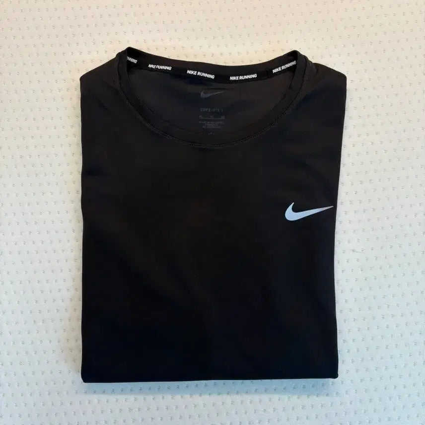 [SOLD OUT] 나이키 드라이핏 uv 마일러 xl 블랙 반팔