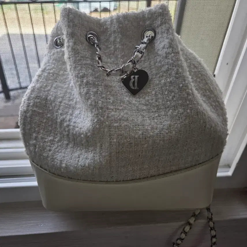 [BUNJANG] Thebarnet Tweed Chain Mini Backpack / 트위드 체인 미니백팩