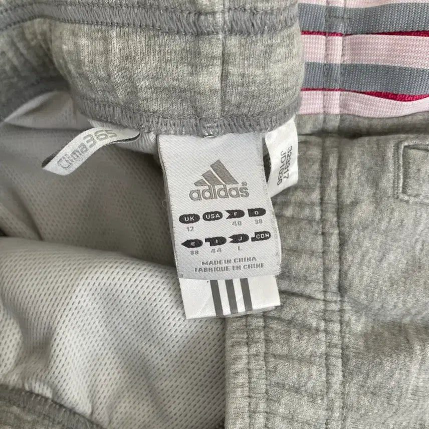 [BUNJANG] Adidas Bootcut Track Pants / 아디다스 부츠컷 트랙팬츠