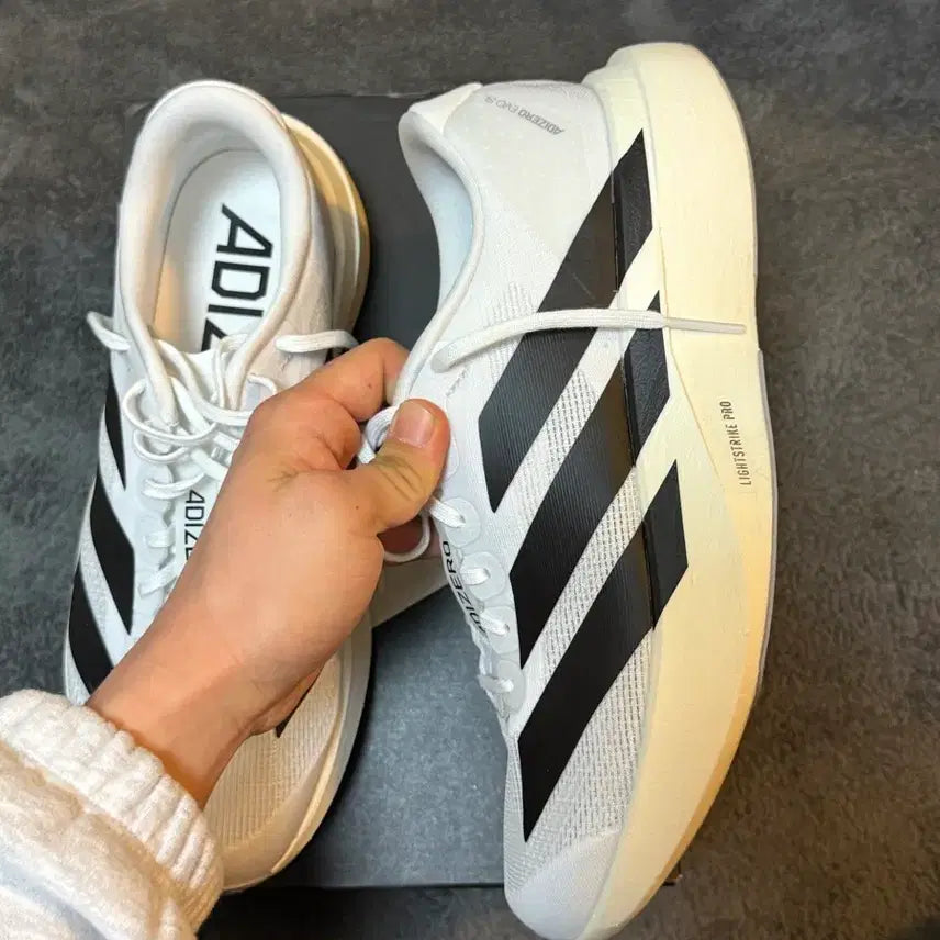 [BUNJANG] Adidas Adizero Evo Sneakers / 아디다스 아디제로 evo 270판매해요.