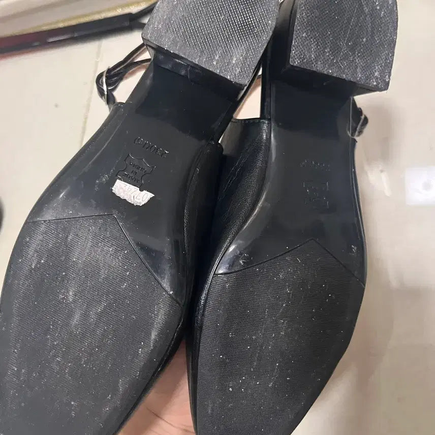[BUNJANG] Black Slingback Heels / 230 슬링백 구두