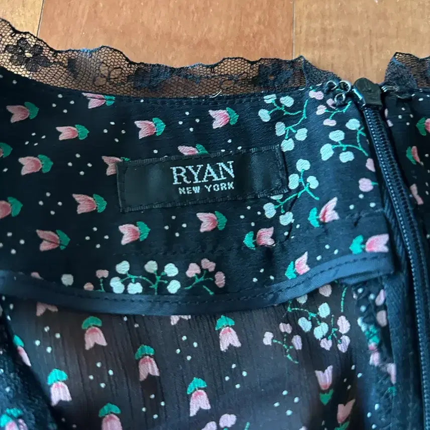 [BUNJANG] Rian Chiffon Blouse / 리안 쉬폰블라우스