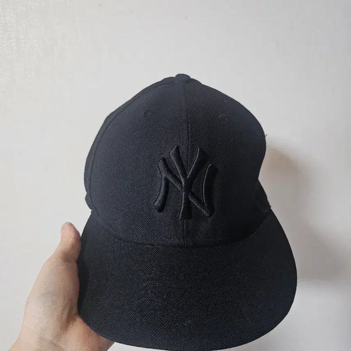 [SOLD OUT] MLB 뉴에라 블랙 59fifty 캡모자 58.7cm