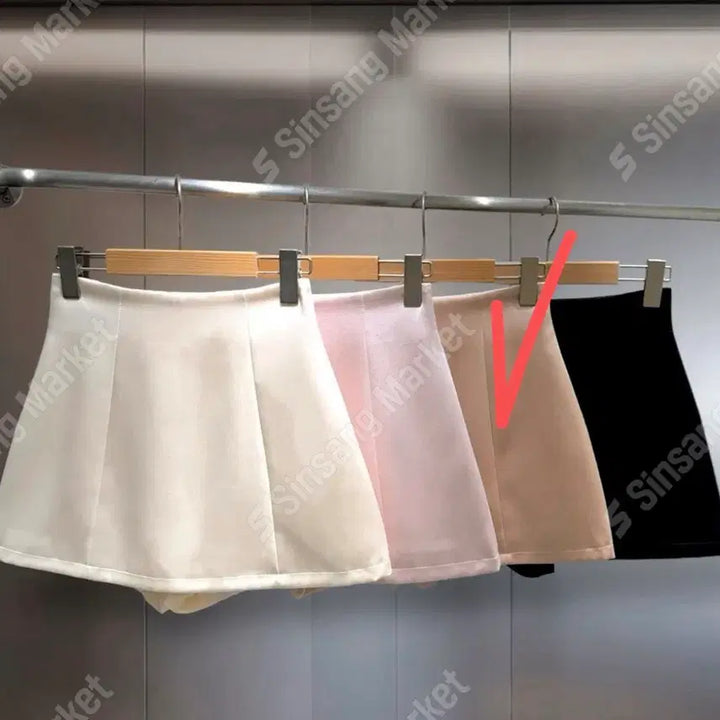 [BUNJANG] Barbie Doll Silky Mini Skirt - Beige / 6.2->3 바비인형 라인 실키 미니 스커트 S 베이지