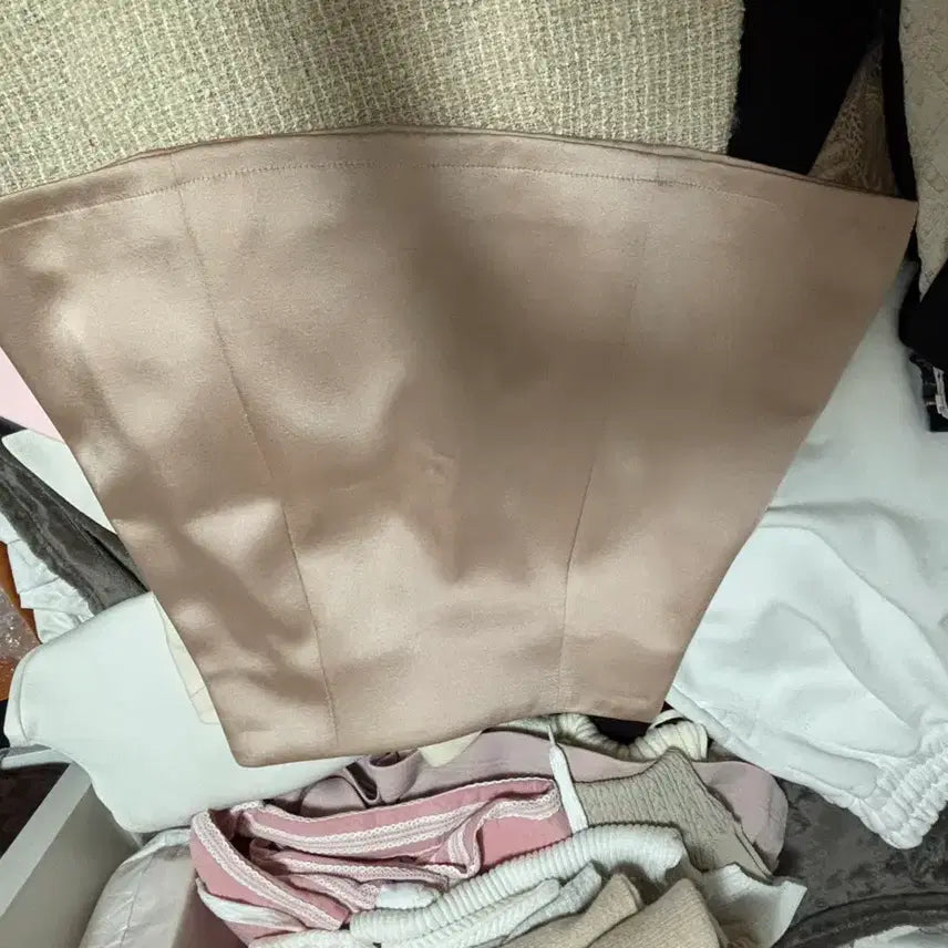 [BUNJANG] Barbie Doll Silky Mini Skirt - Beige / 6.2->3 바비인형 라인 실키 미니 스커트 S 베이지