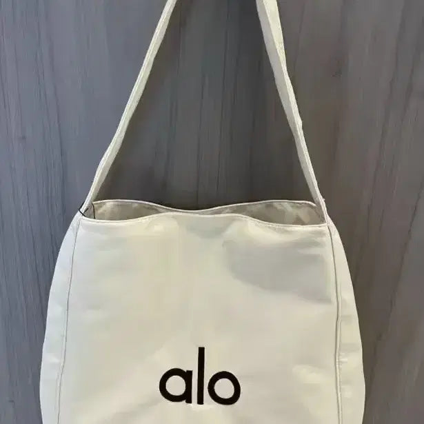 [BUNJANG] alo Eco Shoulder Bag / alo 알로 에코 숄더백