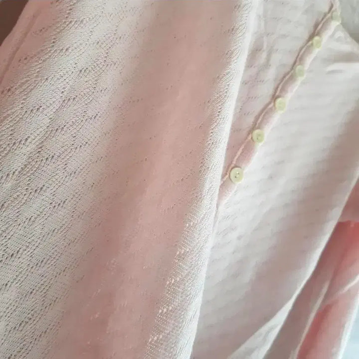 [BUNJANG] Pink Button Knit Top / 여리여리무드 연핑크단추 니트티-봄 긴팔 라운드넥 /연핑크