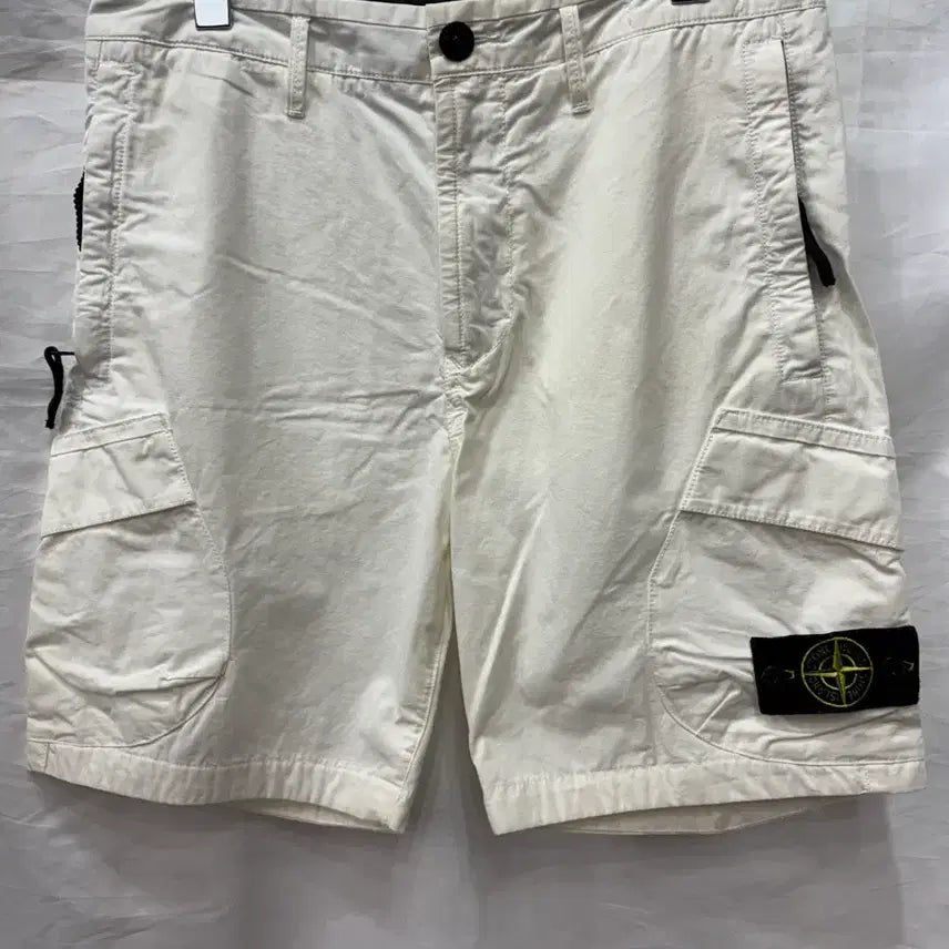 [BUNJANG] Stone Island Cargo Shorts 32 inch / 스톤아일랜드 카고 반바지 32인치(정품)