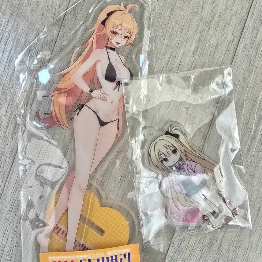 [SOLD OUT] [ 러브딜리버리 ] 권라떼 수영복 아크릴 스탠드
