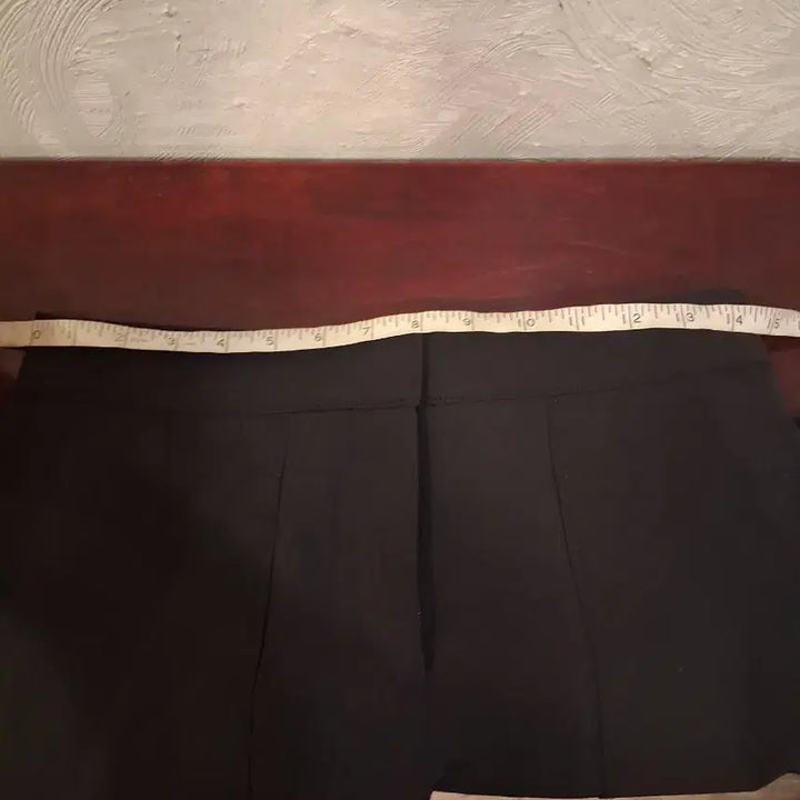 [BUNJANG] Hansome Time Black Shorts with Lace Trim / 한섬타임 검정 반바지 레이스장식