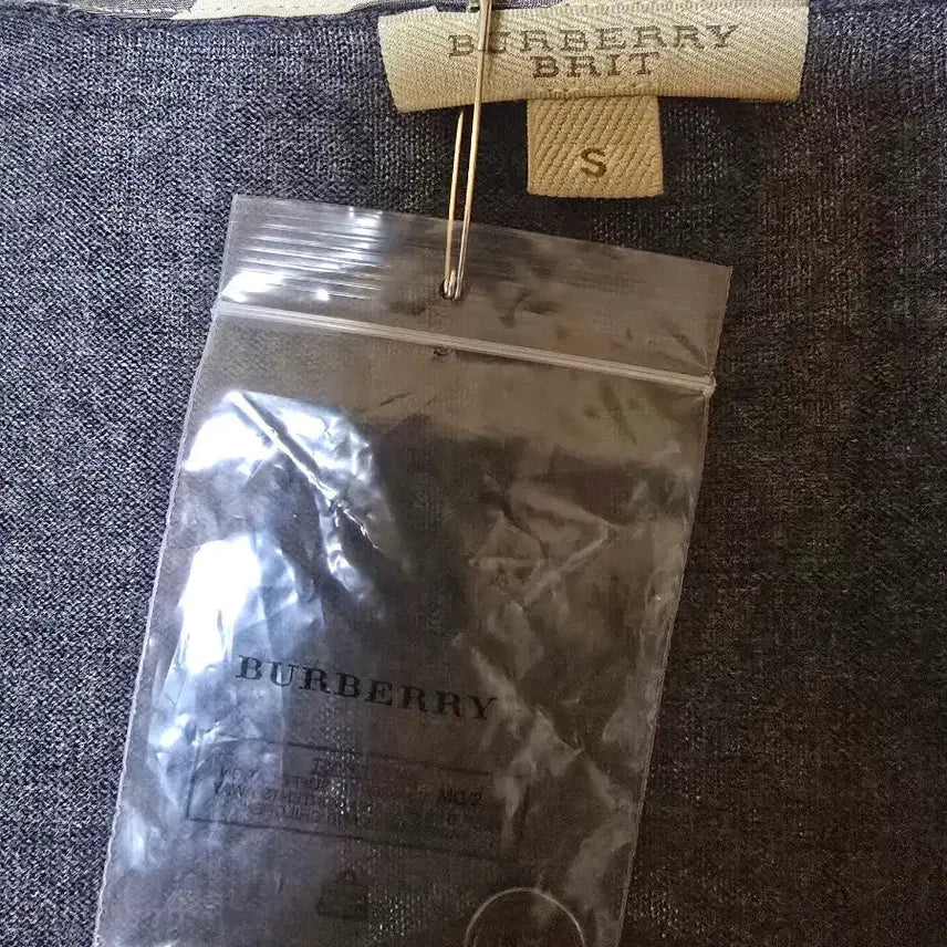 [SOLD OUT] 정품 버버리 브릿 메리노울 가디건 s