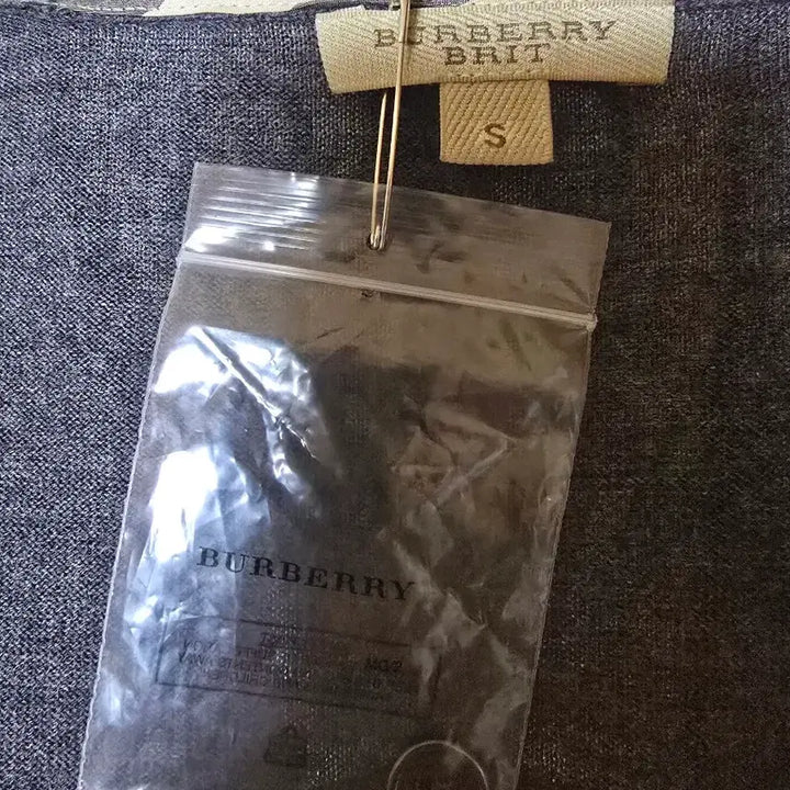 [SOLD OUT] 정품 버버리 브릿 메리노울 가디건 s