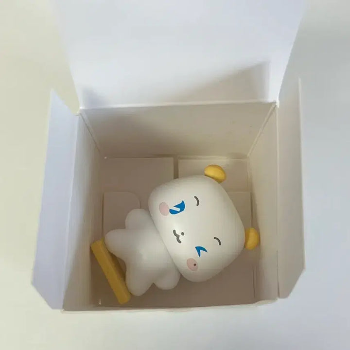 [SOLD OUT] 므메미무 뫄 모니터 피규어 + 상자