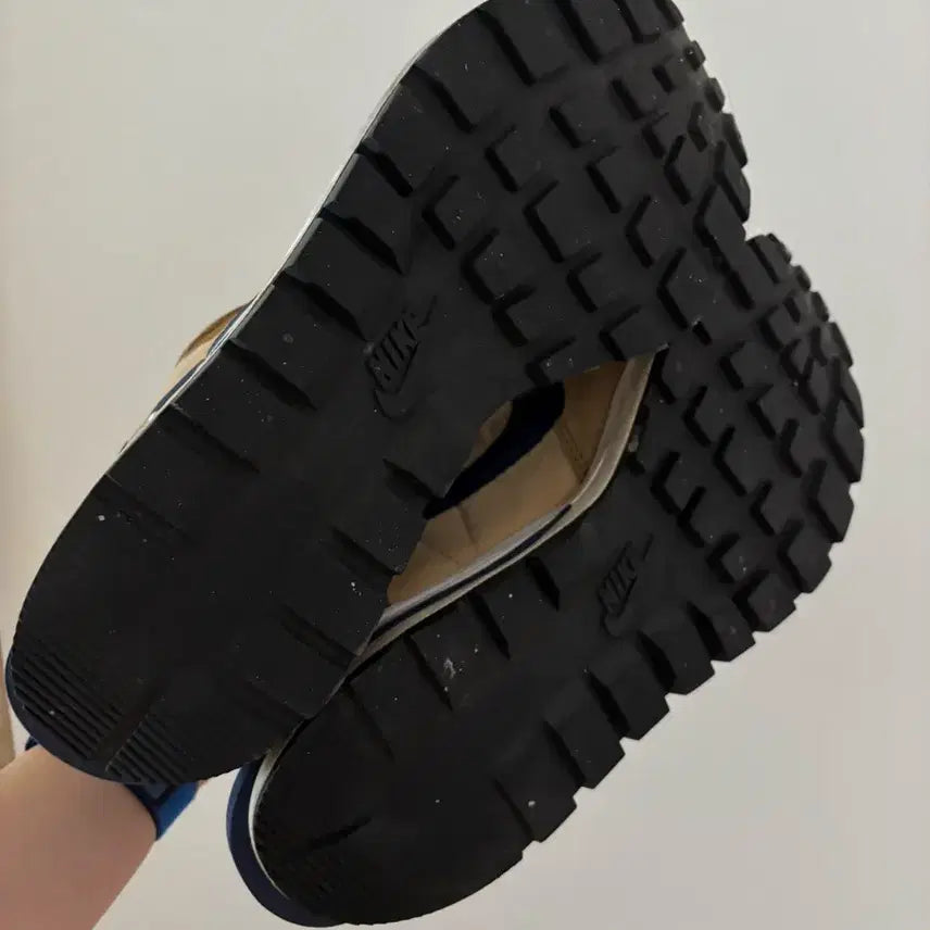 [BUNJANG] Nike Sacai Vaporwaffle Sesame and Blue Void Sneakers / 나이키 사카이 베이퍼와플 세서미 앤 블루보이드 250