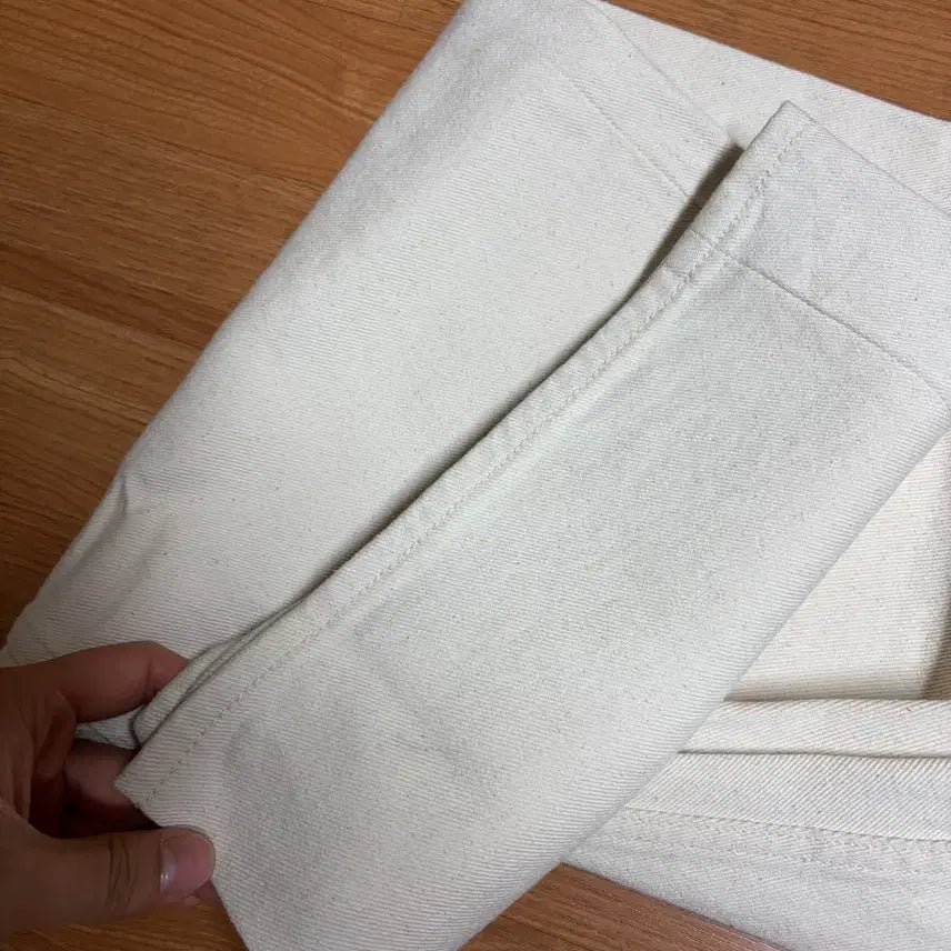 [SOLD OUT] [30/M] 토니웩 와이드 레그 데님 진 에크루/화이트