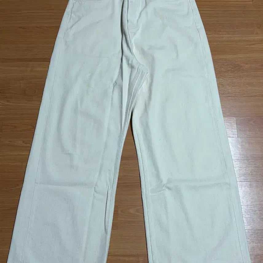 [SOLD OUT] [30/M] 토니웩 와이드 레그 데님 진 에크루/화이트