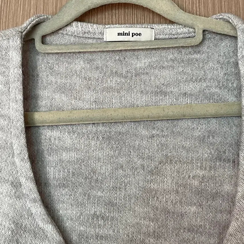 [BUNJANG] Minipo Gray Wave Crop Cardigan / 미니포에 그레이 물결 크롭 가디건
