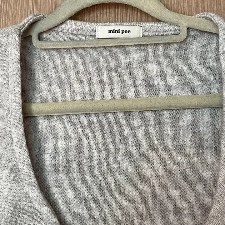 [BUNJANG] Minipo Gray Wave Crop Cardigan / 미니포에 그레이 물결 크롭 가디건