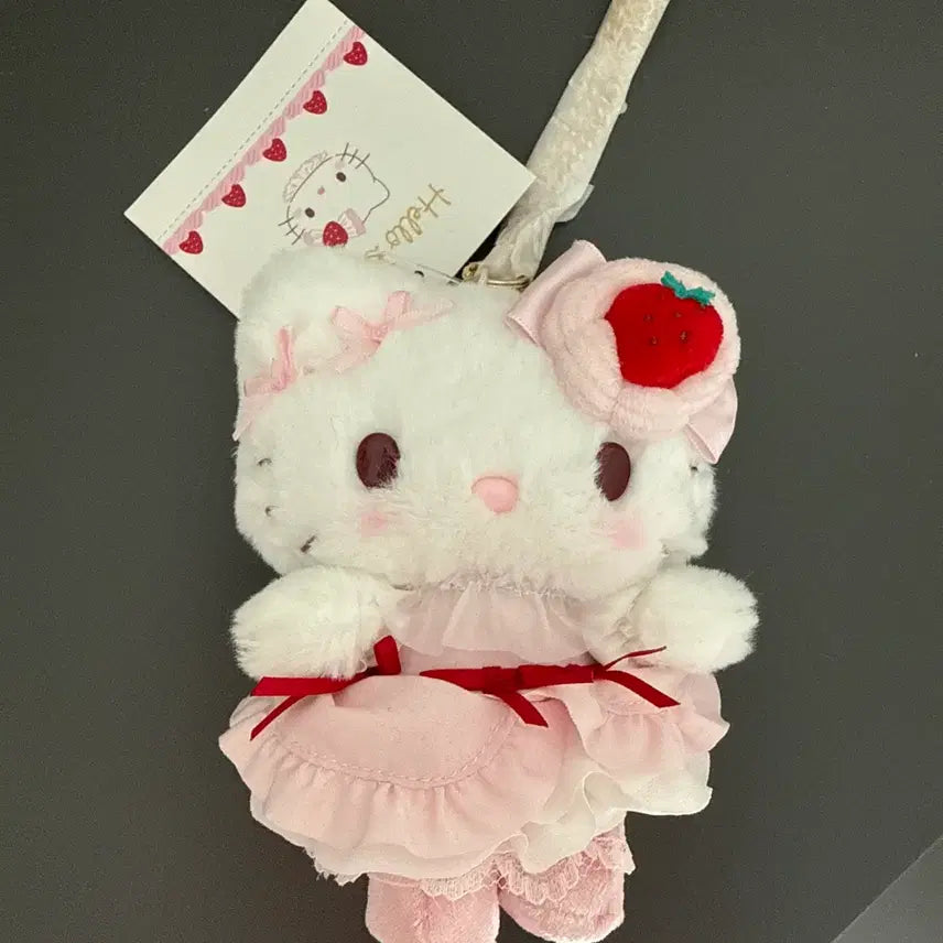 [BUNJANG] Sanrio Hello Kitty Strawberry Cake Mascot / 산리오 키티 스트로베리케이크 마스코트 판매합니다.